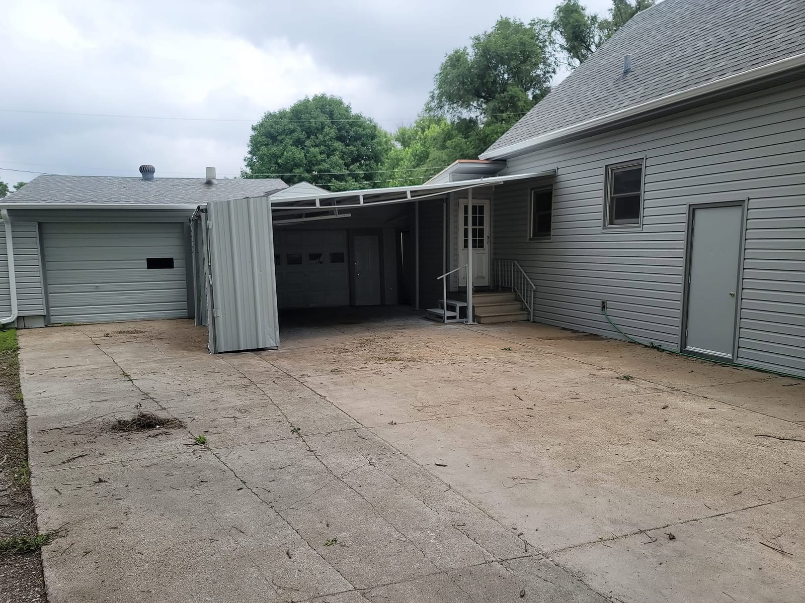 Exterior Painting & Staining